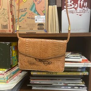 Vintage Elegant Tan Snake Print Shoulder Bag